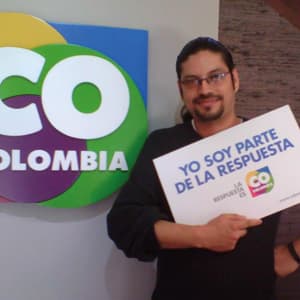 Foto Edison con Marca Colombia